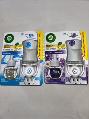 2x Air Wick Lavender & Chamomile and Fresh Linen Plug-In Oil Warmer with Refill